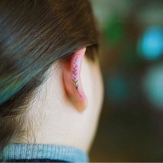 Tatuajes Helix: la tendencia en tatuajes de orejas 10