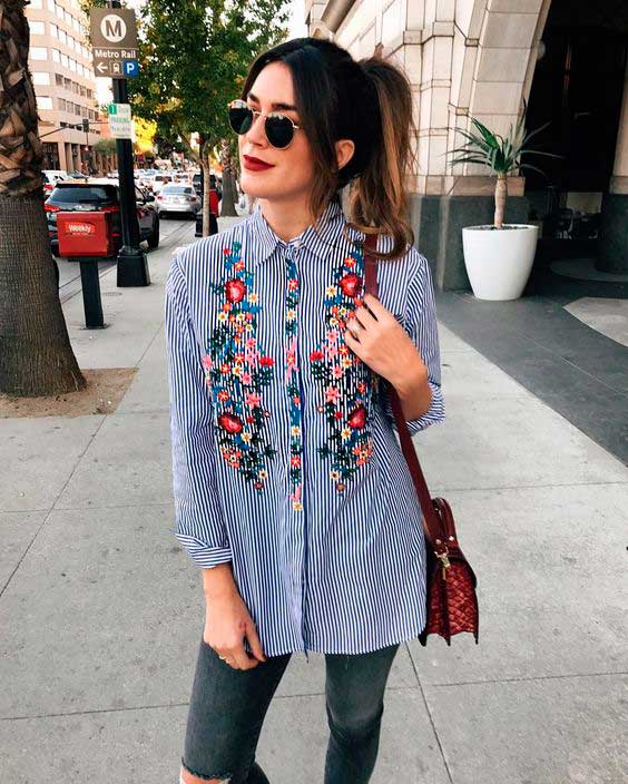 Outfits-bordado-de-flores-camisa