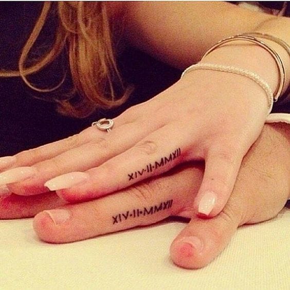 tatuajes de anillos de compromiso tatuaje de fechas