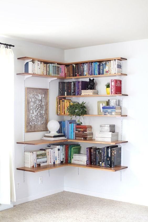 11 formas de decorar con estantes de libros en tu habitación 8