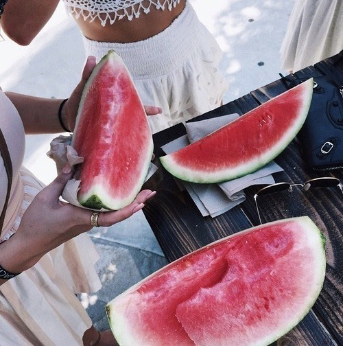 Alimentos-que-te-protegen-del-sol-sandia