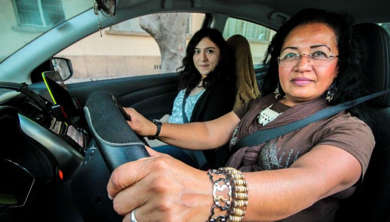 Laudrive, autos de mujeres para mujeres 1