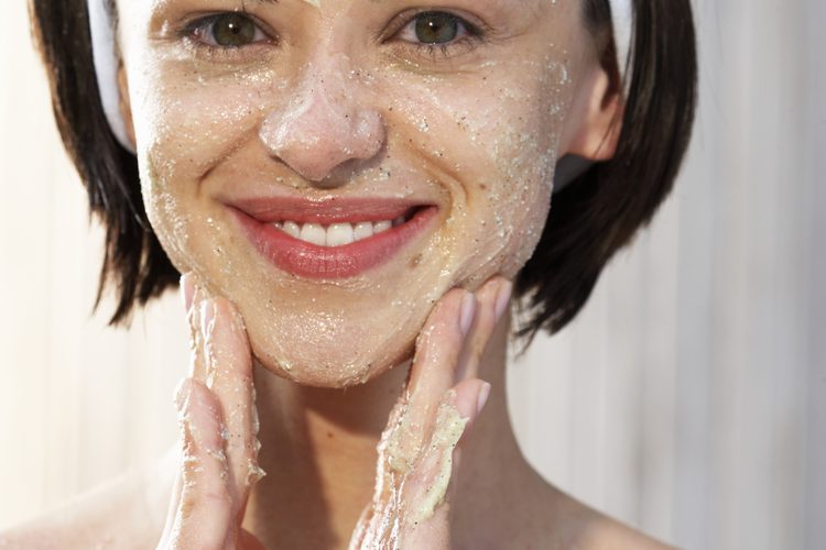 cosas que debes hacer y conocer antes de exfoliarte