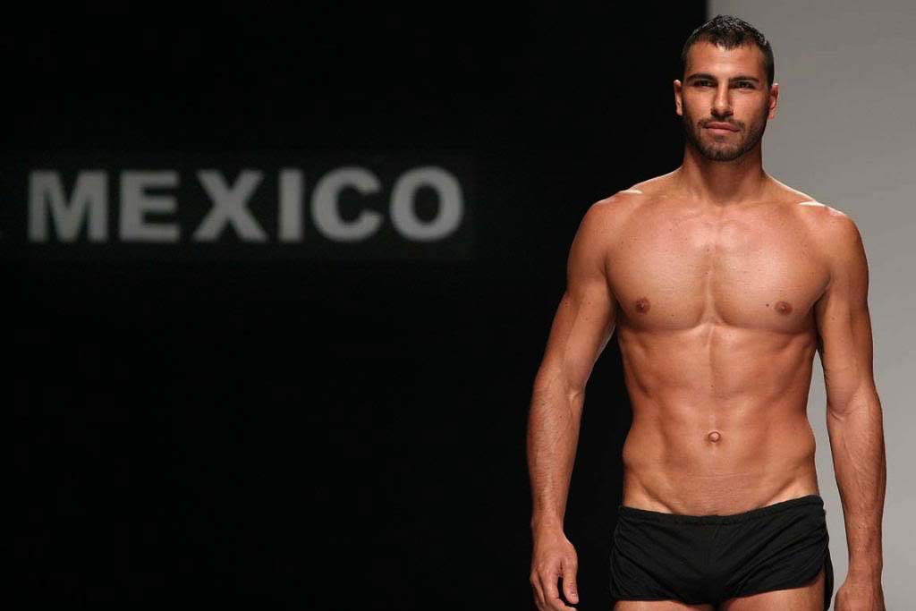 10 modelos mexicanos con los que vas a querer dar el grito este 15 de septiembre