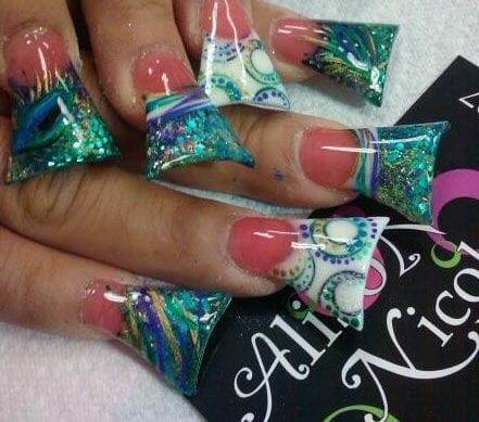 Las 5 tendencias de uñas más raras que nunca querrás tener 8