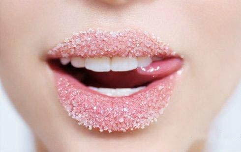 7 productos que harán tus labios grandes y voluminosos 3