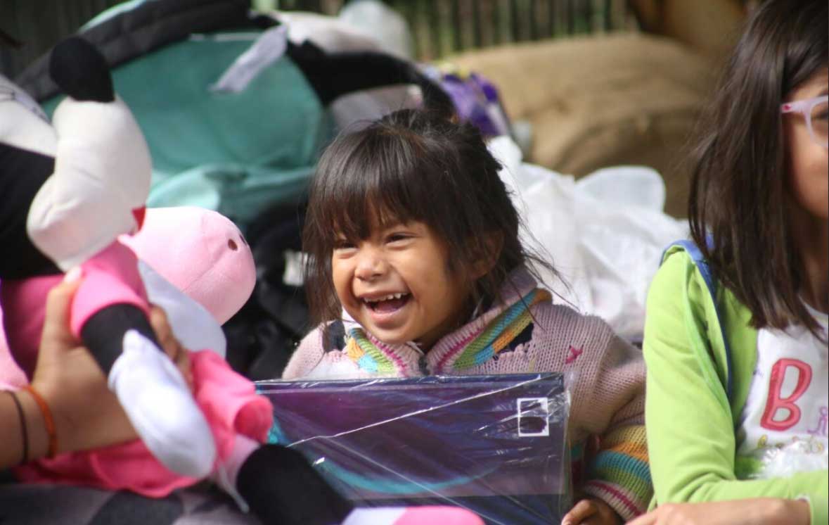 12 fotos de niños que te harán sentir orgullosos de ayudar después del sismo 0
