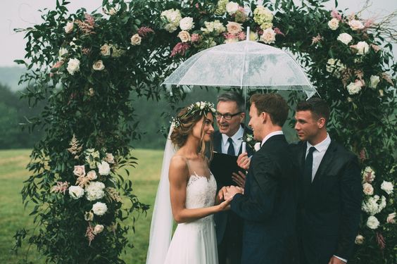 10 cosas que debes hacer si llueve el día de tu boda 5