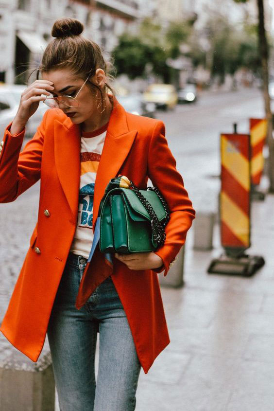 Outfits-de-colores-otonales-amarillo-naranja-cafe