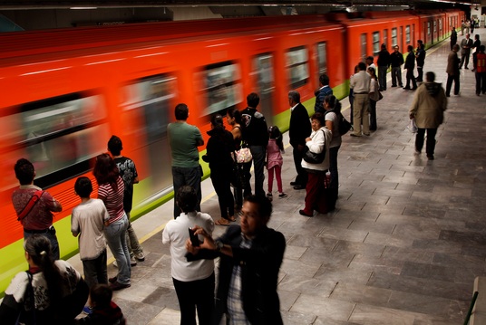 Lo qué debes hacer si te toca un sismo mientras viajas en metro 0