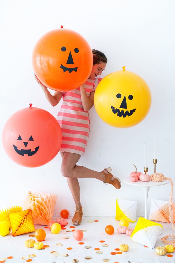 10 ideas sorprendentes para decorar con globos en Halloween 12