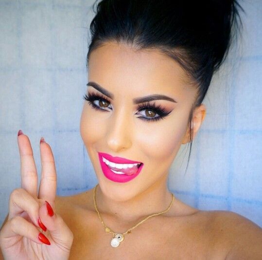 Colores de labiales perfectos para que tus dientes luzcan más blancos