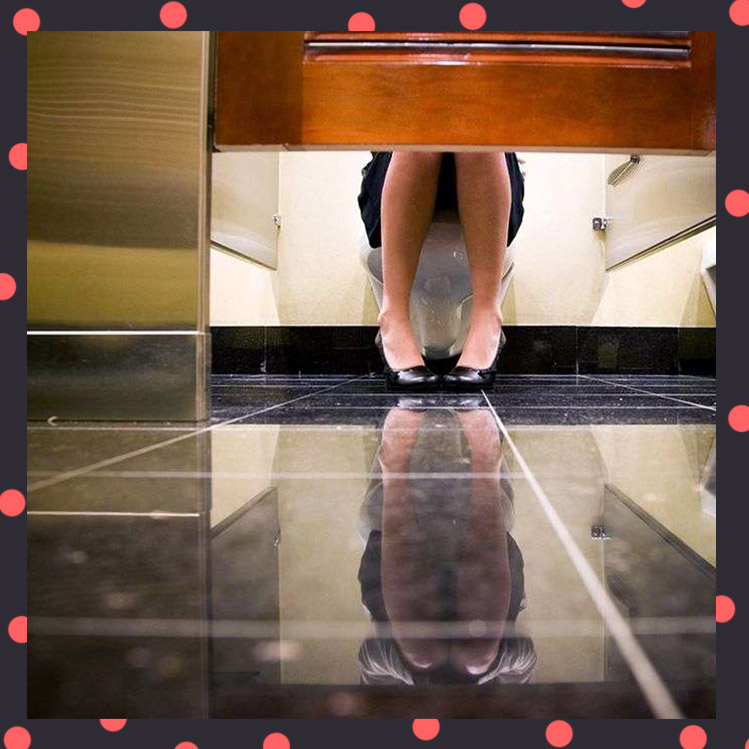 8 trucos que debes aplicar cuando vayas a un baño público