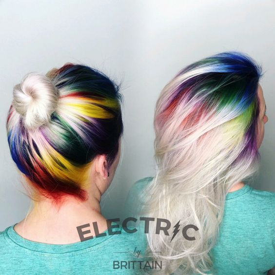 Raíces arcoiris la nueva tendencia de cabello que te encantará 1