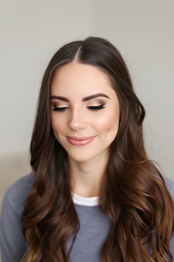 10 tips de maquillaje para mujeres con cabello oscuro 10