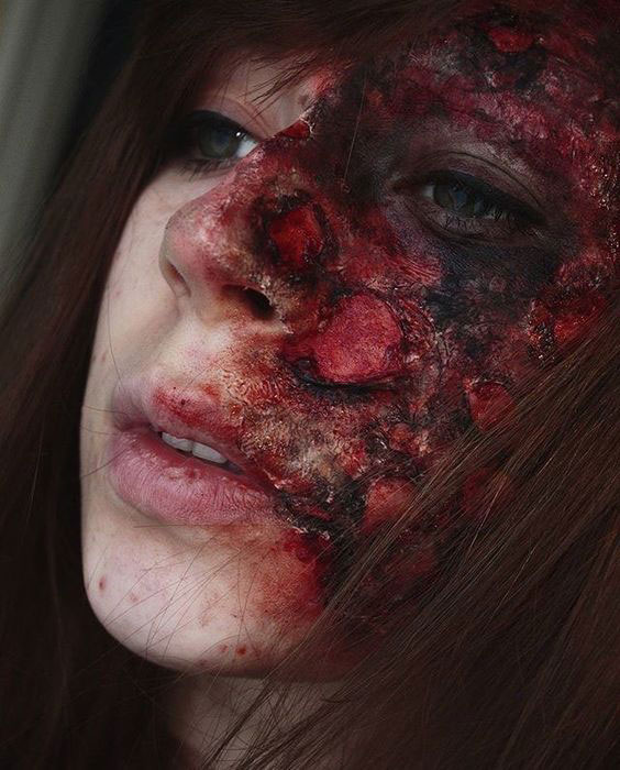 20 maquillajes sangrientos para lucir increíblemente terrorífica 13