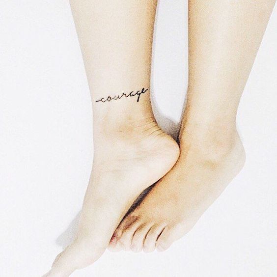 10 tatuajes sencillos que lucirán hermosos en tus tobillos 0
