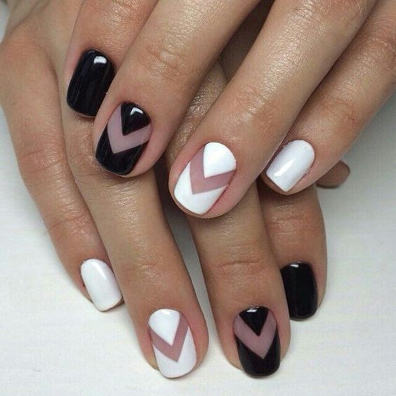 10 diseños de uñas minimalistas en blanco y negro que amarás 1