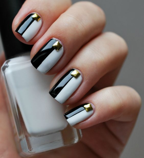 10 diseños de uñas minimalistas en blanco y negro que amarás 8