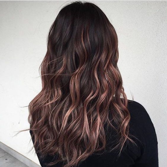 Balayage oro rosa, el tinte natural que debes intentar 1