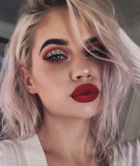 10 looks con labios rojos para tus fiestas navideñas 3