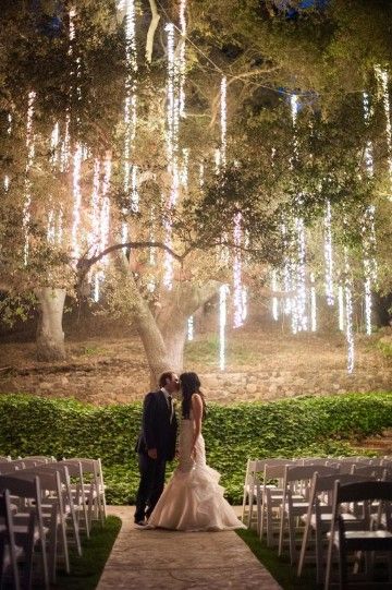 iluminacion-en-bodas-de-jardin