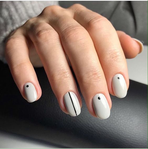 10 diseños de uñas discretas y elegantes para la oficina 8