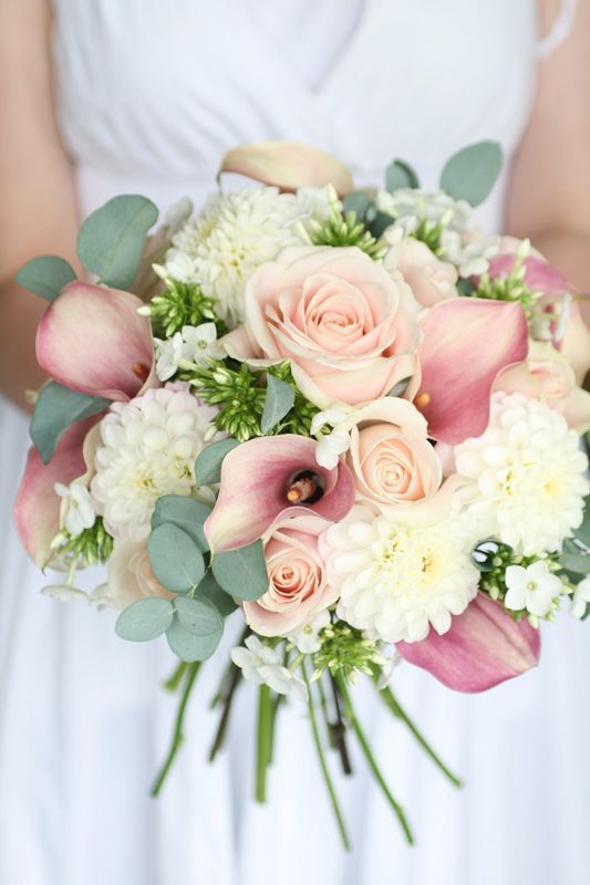 10 ideas de ramos de novias para bodas en primavera 8