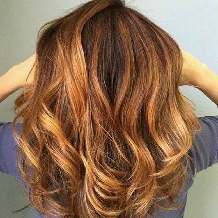 Tintes de cabello color caramelo para morenas