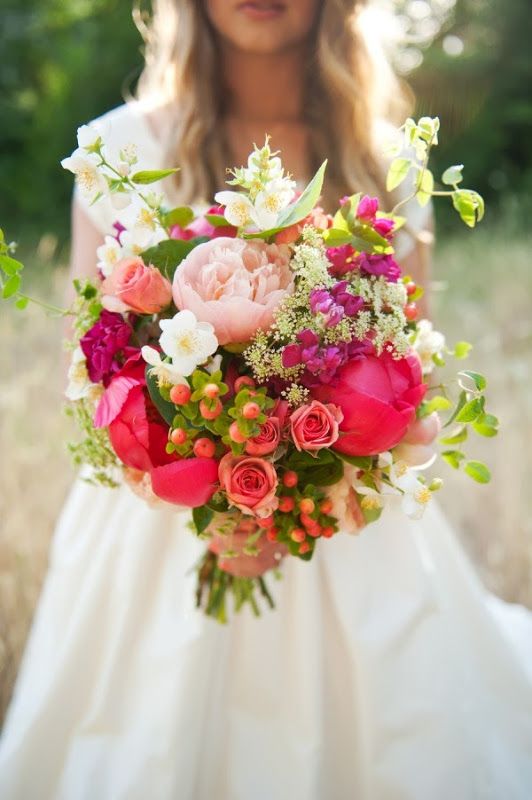 10 ideas de ramos de novias para bodas en primavera 5
