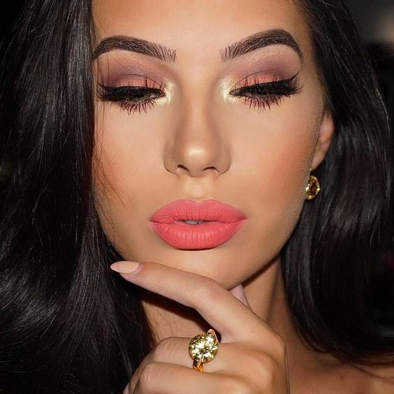 maquillaje-primavera-piel-morena