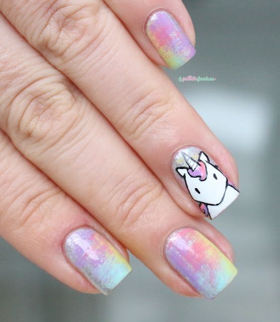 10 diseños de uñas unicornio que vas a querer ahora mismo 4