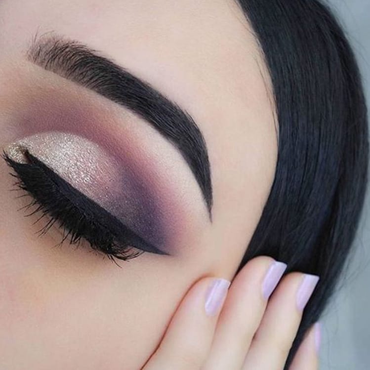 Maquillaje morado, la nueva tendencia que vas a querer tener