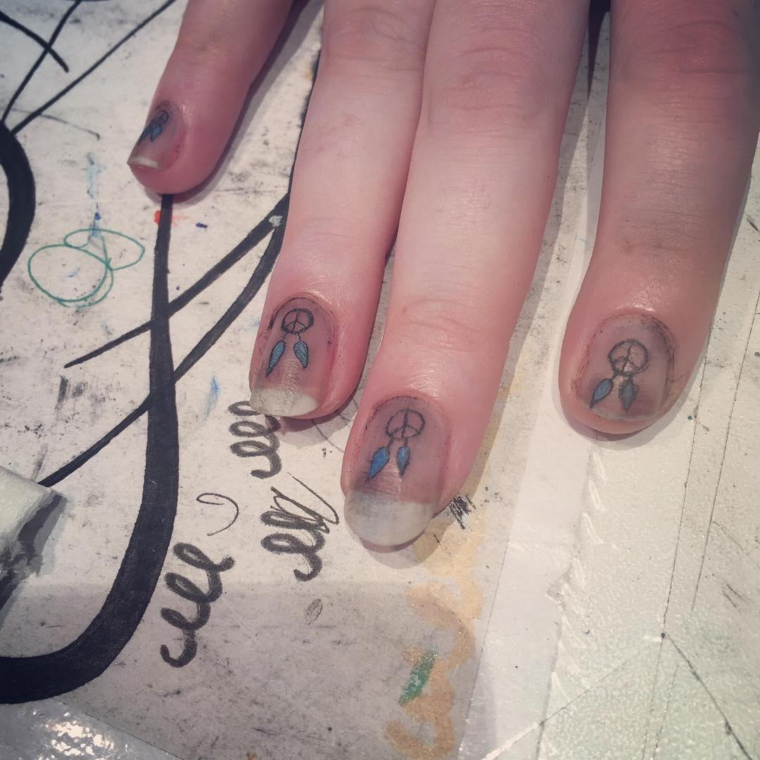 Tatuajes de uñas, la nueva tendencia que llega a nuestras manos 0