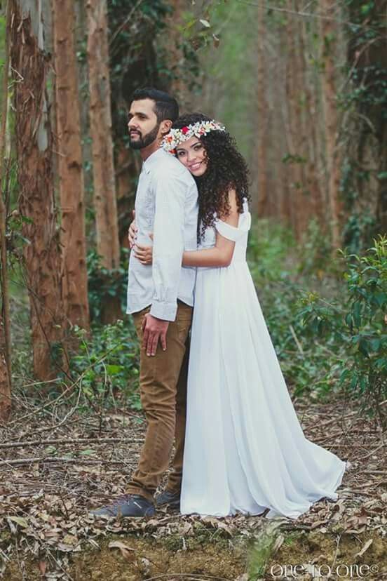 peinados-cabello-rizado-boda