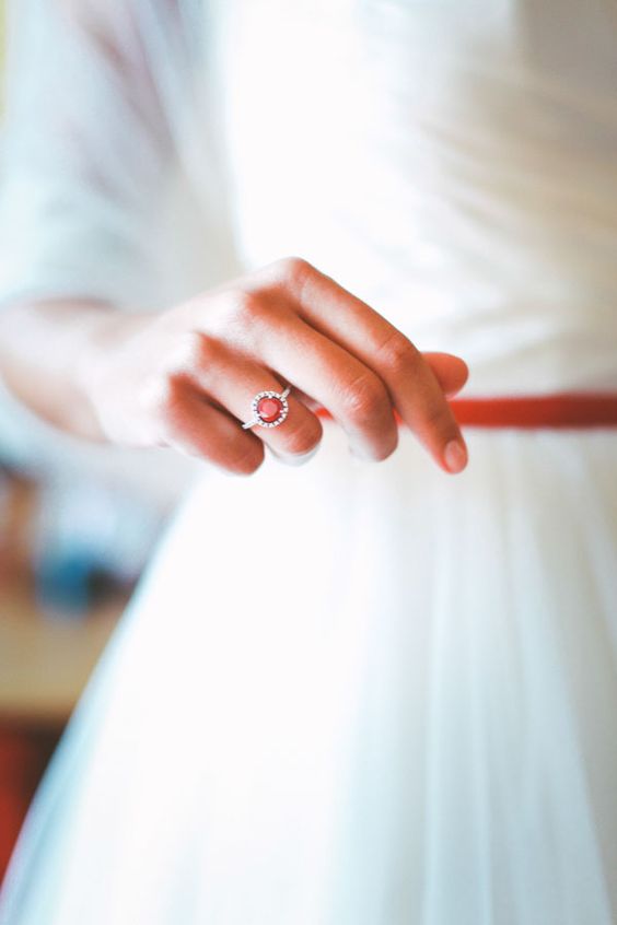 10 cosas que no sabias sobre el anillo de compromiso 3