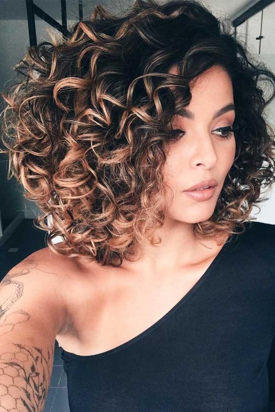 tintes-cabelo-rizado