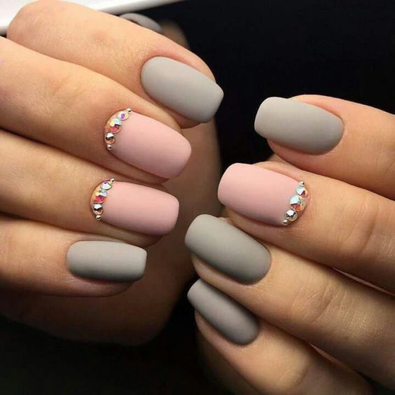 10 diseños de uñas para mujeres elegantes 5