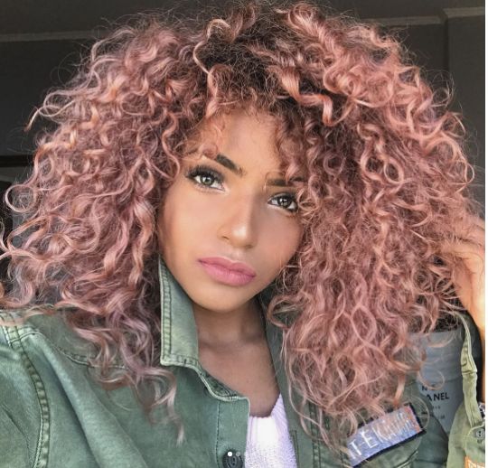 tintes-cabelo-rizado