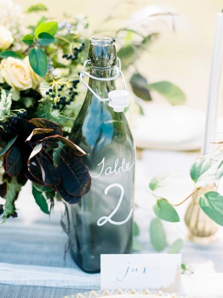20 increíbles ideas DIY para decorar las mesas de tu boda 12