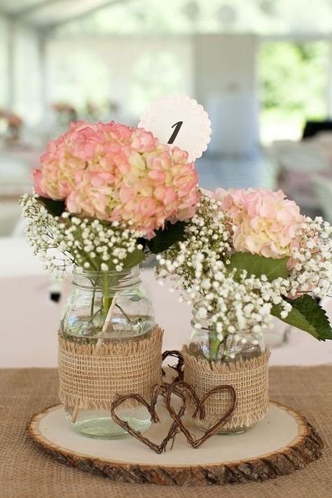 20 increíbles ideas DIY para decorar las mesas de tu boda 17