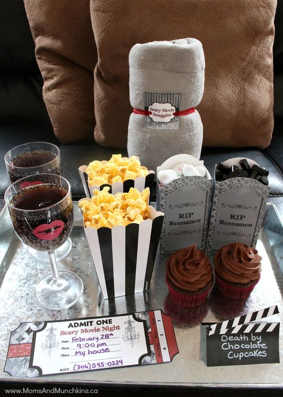 10 ideas DIY para una noche romántica de películas con tu pareja 5