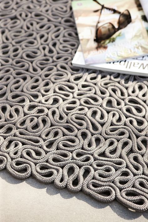 alfombra-cordon-gris