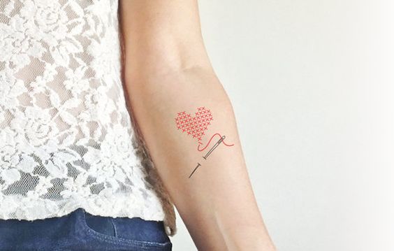 10 ideas de tatuajes punto de cruz que amarás 8