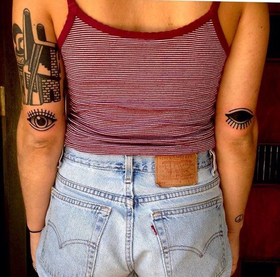 10 ideas de tatuajes para codos que te encantarán 4