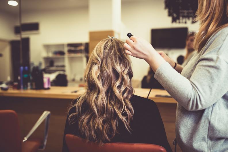 Dark Blonde, para las morenas que quieren ser rubias 0