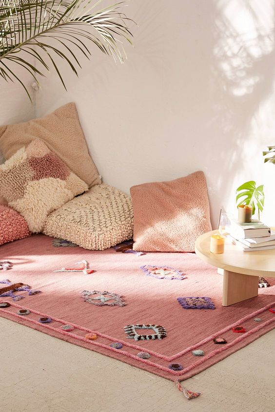 10 ideas para decorar tu casa pequeña con alfombras 4