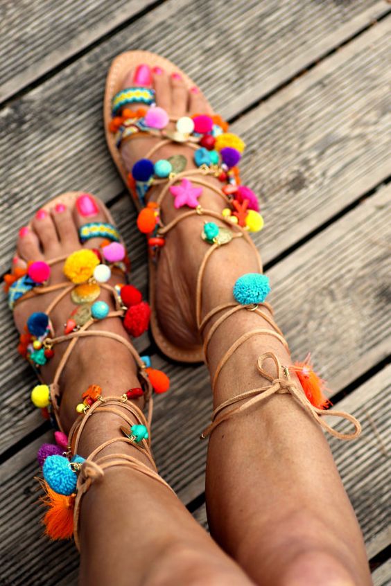 10 formas modernas y juveniles para usar sandalias gladiadoras 6