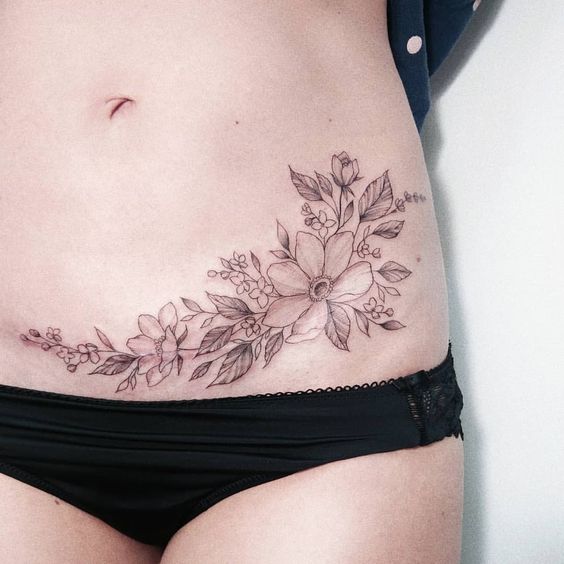 10 tatuajes perfectos que te favorecerán si eres una chica sin curvas 6
