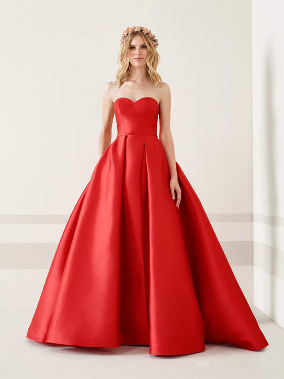 tendencias-de-vestidos-de-graduacion-2019